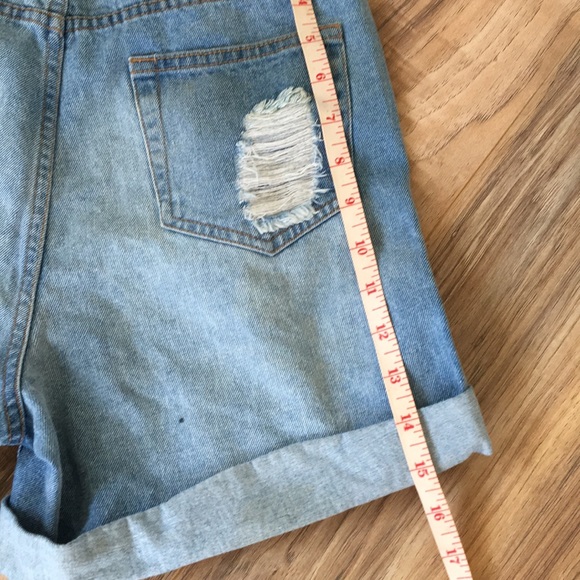 Distressed denim shorts - Picture 6 of 8